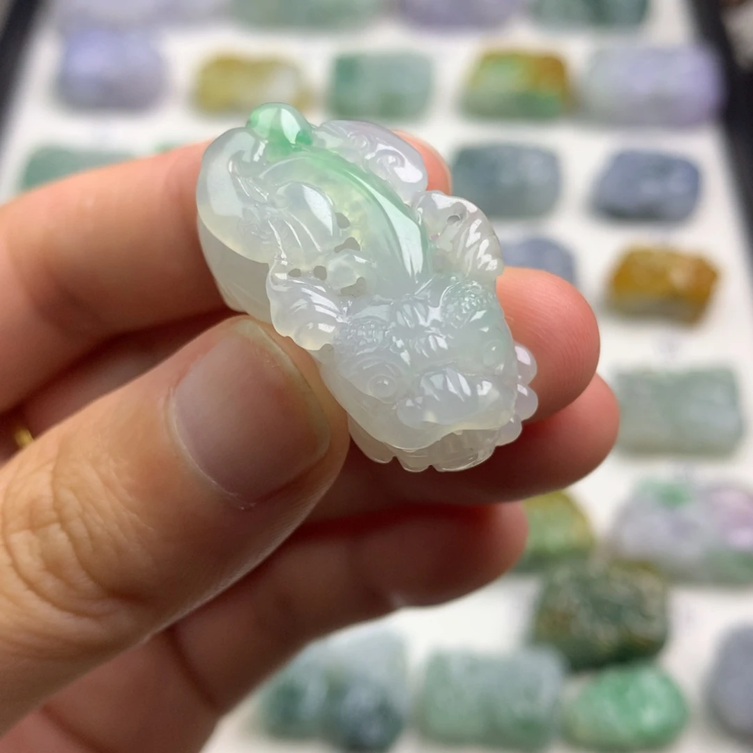 翡翠未镶嵌吊坠(不含链)天然缅甸翡翠貔貅吊坠