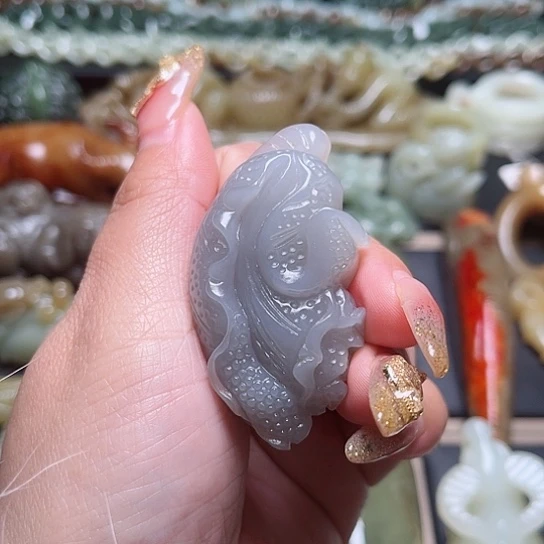 【闪购商品】和田玉吊坠(不含链)未镶嵌小*着