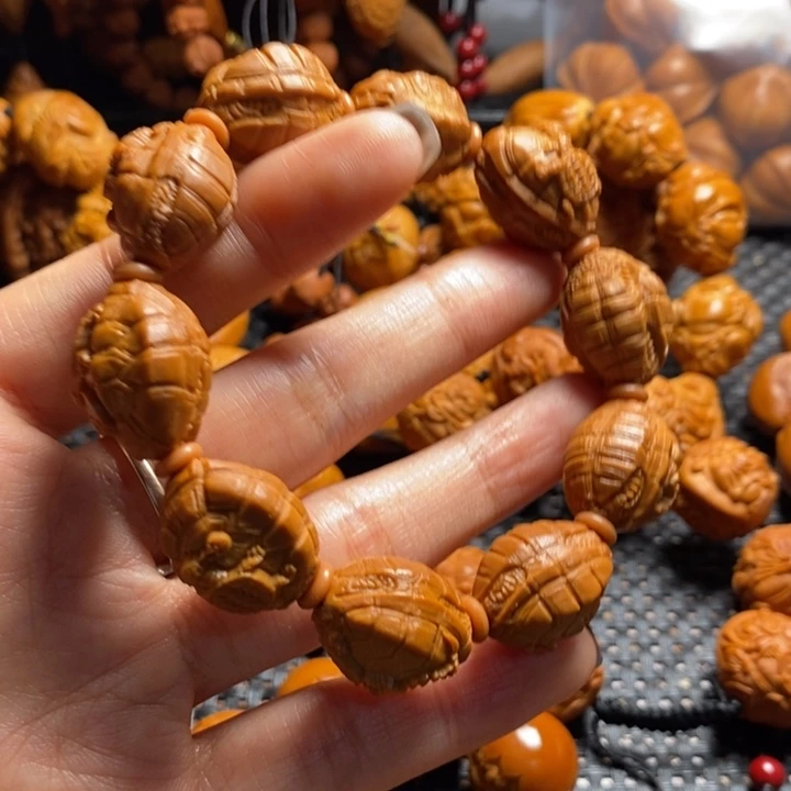 吊坠橄榄核富甲天下