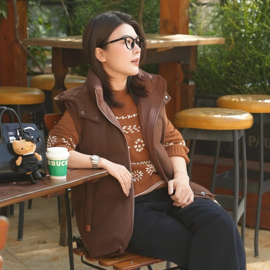 曼辰manchenh"温莎黑标"重磅羊绒针织拼白鹅绒连帽马甲