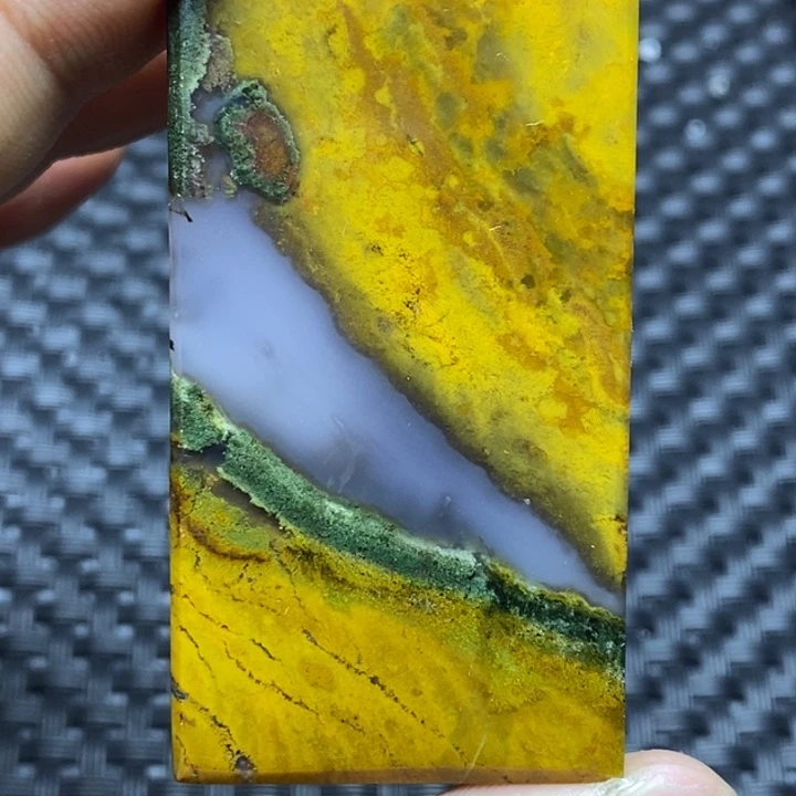 玛瑙/玉髓颈饰未镶嵌三**圣