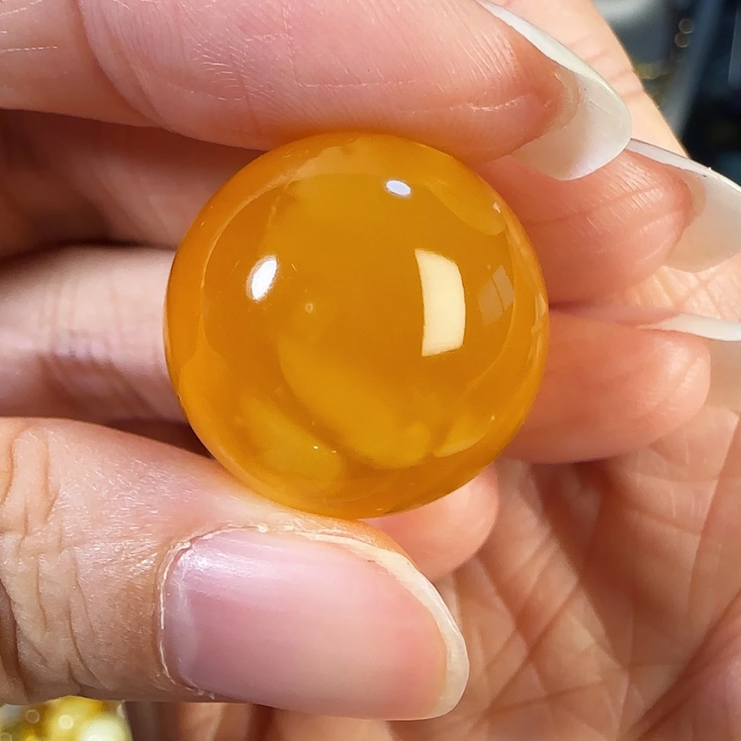 蜜蜡未镶嵌裸石芬达红焦皮料20.7mm圆珠