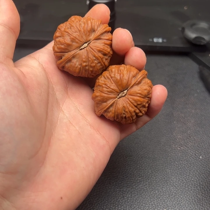文玩核桃吊坠好***床47号核桃