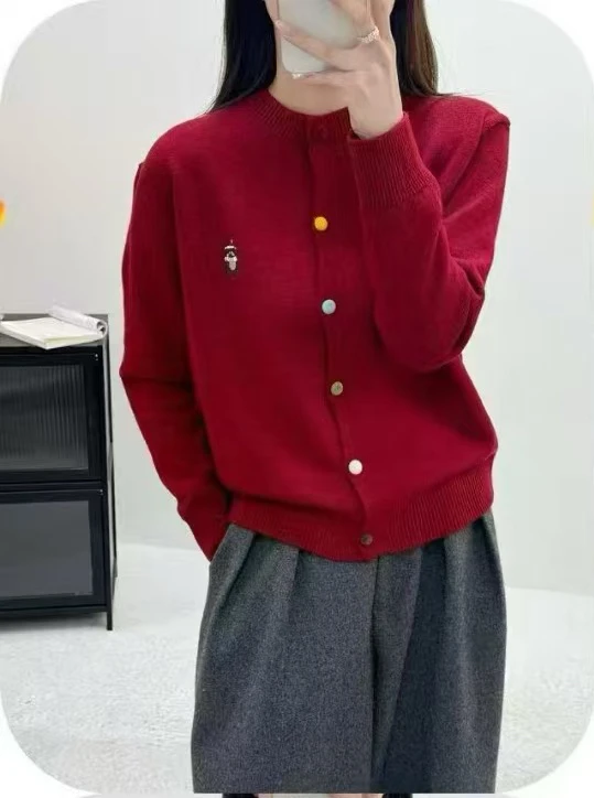 春款圆领小熊刺绣开衫毛衣010