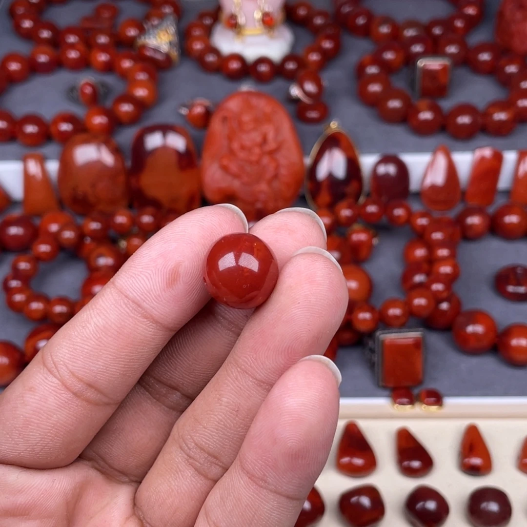 云****南红玛瑙未镶嵌原矿原矿单珠14mm+