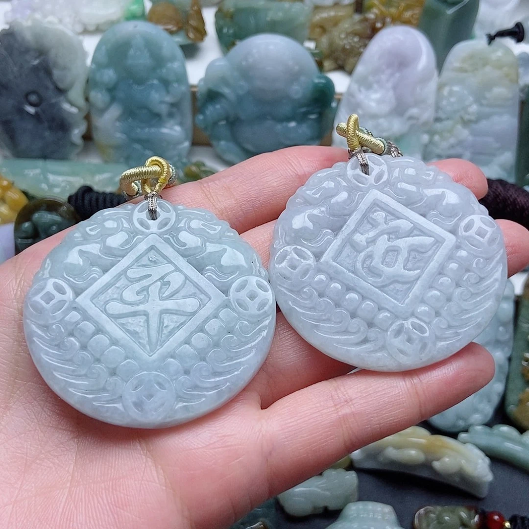 翡翠未镶嵌颈饰翡翠