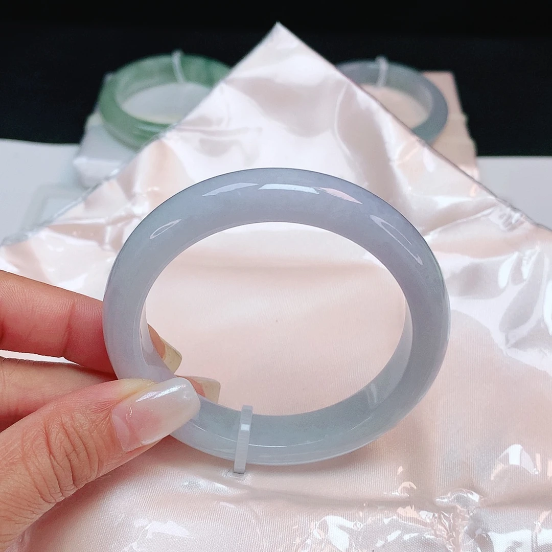 翡翠未镶嵌手镯 正圈55+