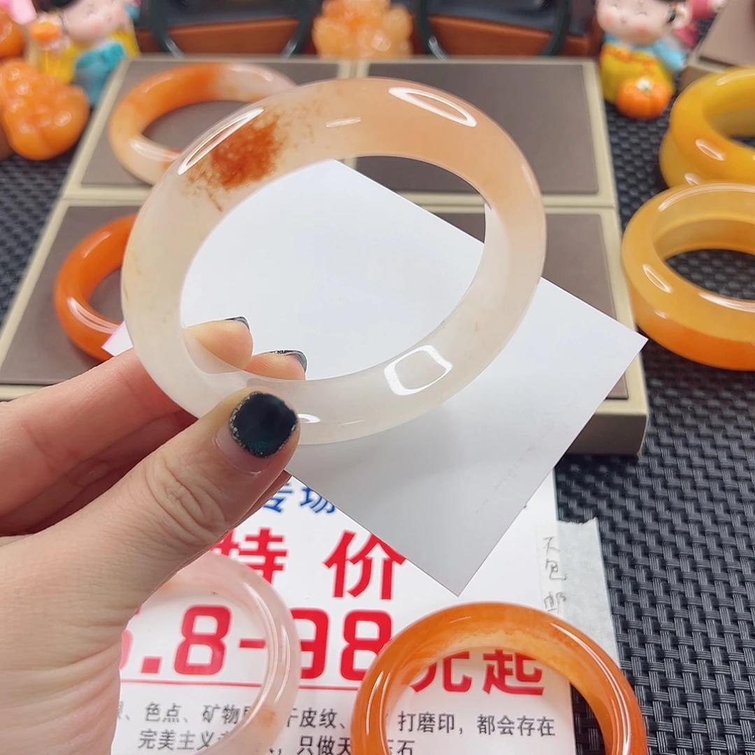 媛***～石英质玉（黄龙玉）未镶嵌手镯