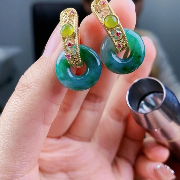 翡翠耳饰未镶嵌饰品