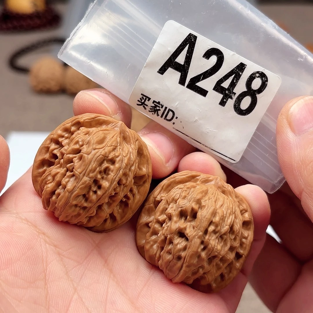 文玩核桃手串35汉高248