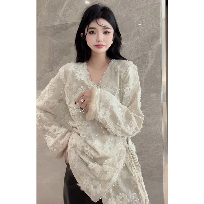 欧洲站2025秋季新款轻奢气质百搭宽松V领高级感重工钉珠纯色衬衣