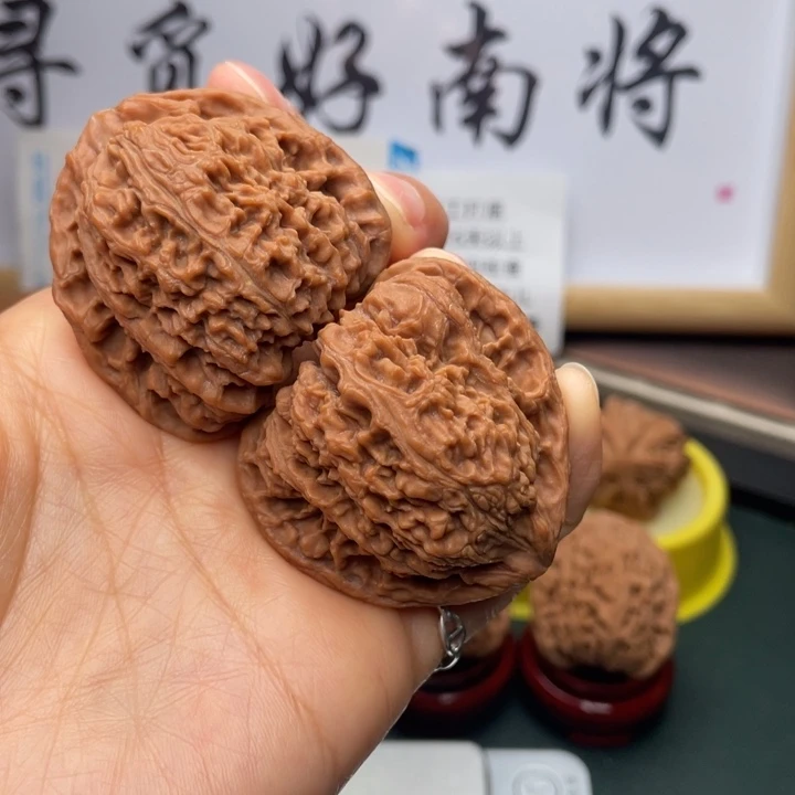 文玩核桃吊坠啵*鱼43尺三角