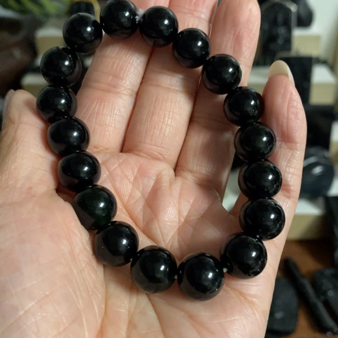 东***风蛇纹石玉未镶嵌手串