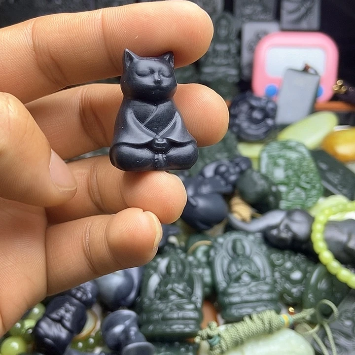 颈饰未镶嵌和田玉