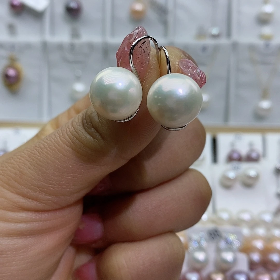 淡水珍珠吊坠(赠链)银S925镶嵌