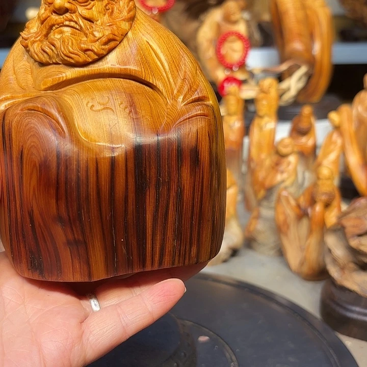 柏木太行崖柏钟馗摆件