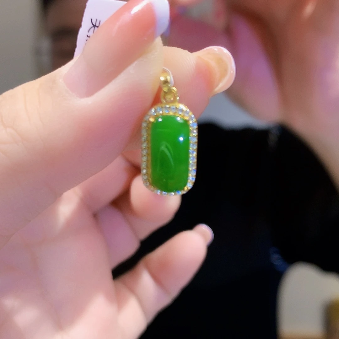 和田玉（碧玉）颈饰银S925镀金镶嵌