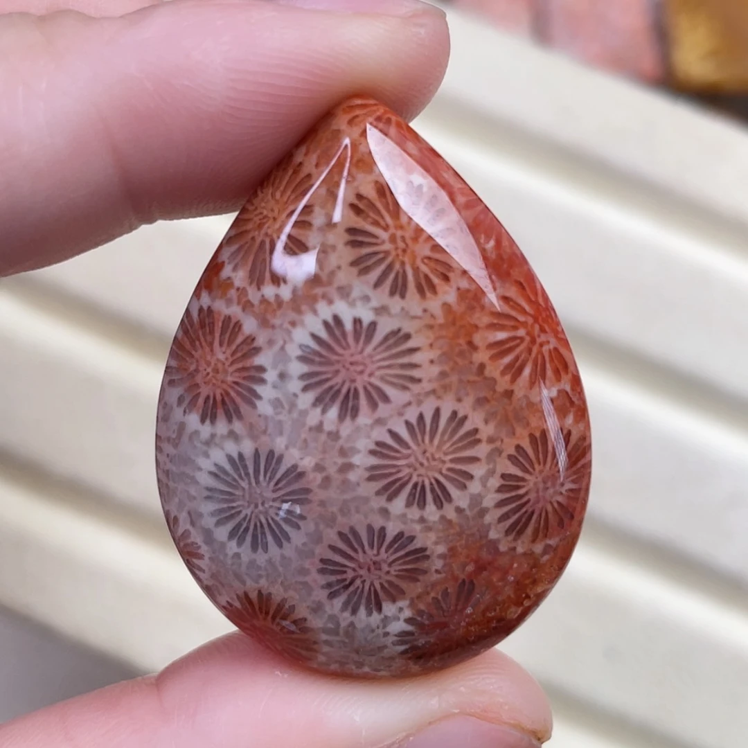 【闪购商品】硅化玉吊坠(赠链)未镶嵌