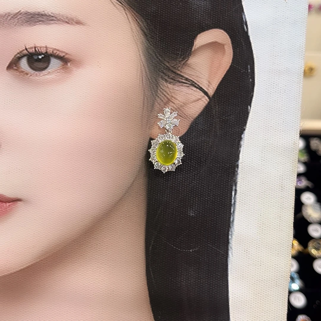 执***3岫玉银S925镶嵌耳钉