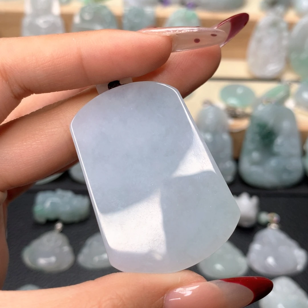 翡翠颈饰未镶嵌无事牌吊坠