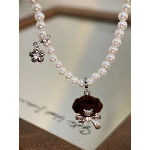 （孤品）镀白金 美德拉小狗蝴蝶结 时尚项链X8841