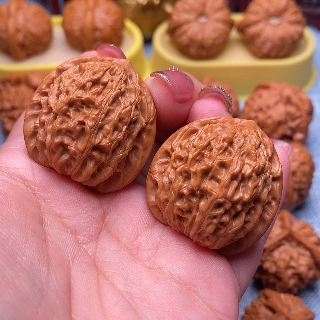 文玩核桃把件毕业金牛36尺全品