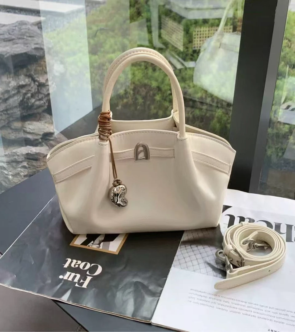 81398#可可蛋奶【尺寸：长24宽10高15】潮流气质百搭时尚女士单肩包