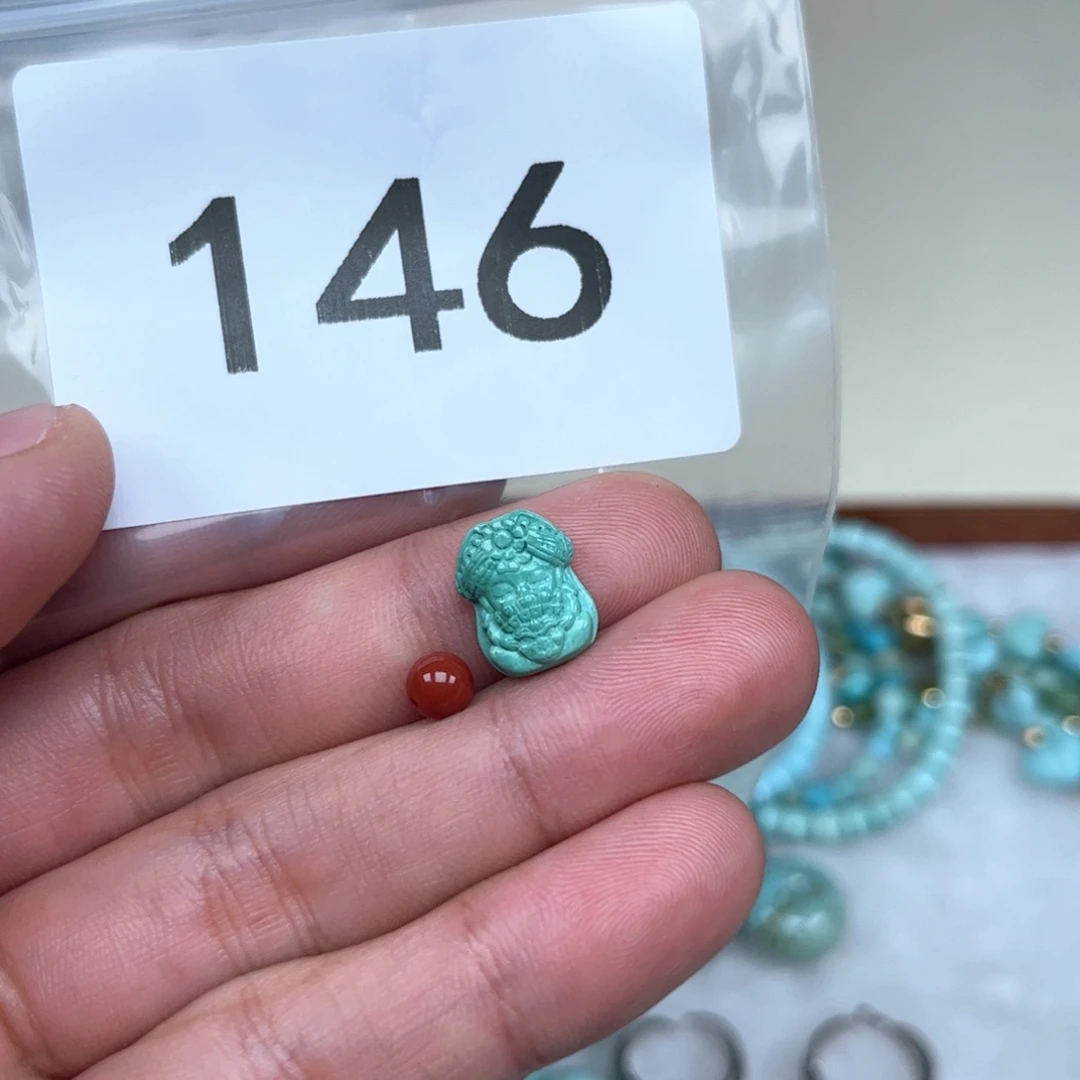 南红玛瑙未镶嵌珠宝奇石