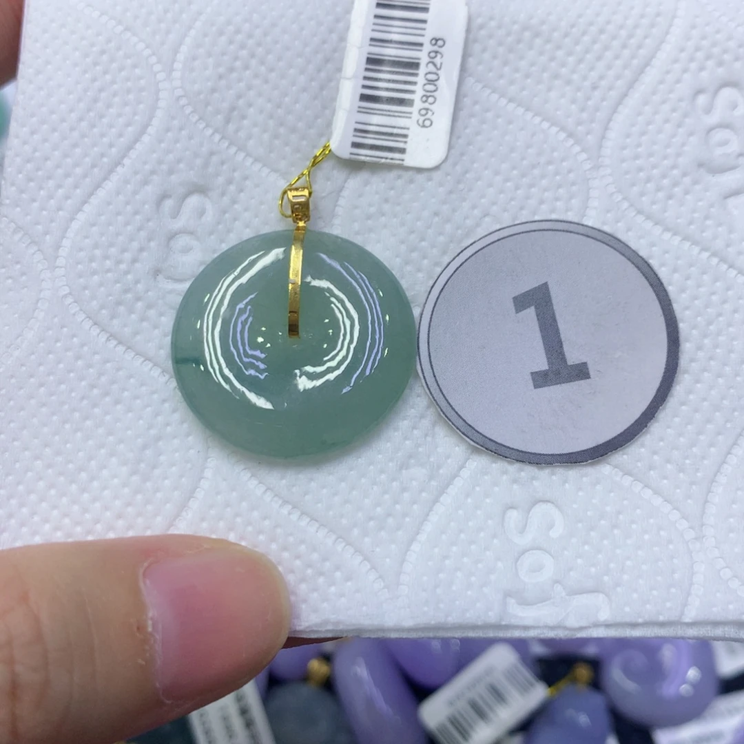 翡翠18K金镶嵌颈饰翡翠