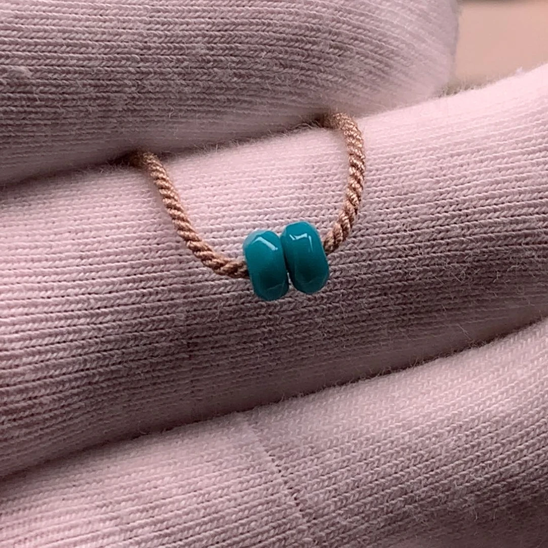 绿松石未镶嵌颈饰