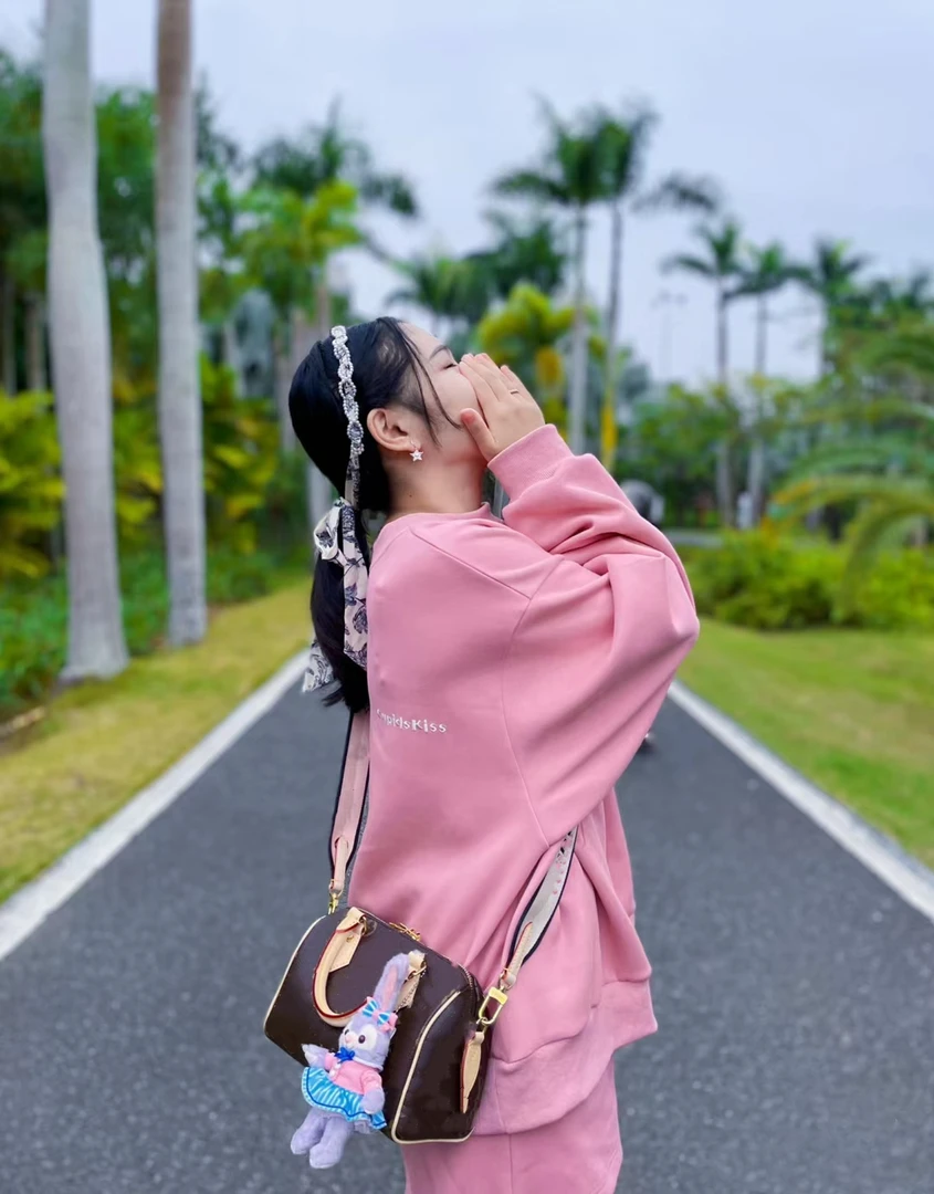 《亿点点家定制》枕头时尚慵懒女包单肩包斜挎包手提包腕挎包