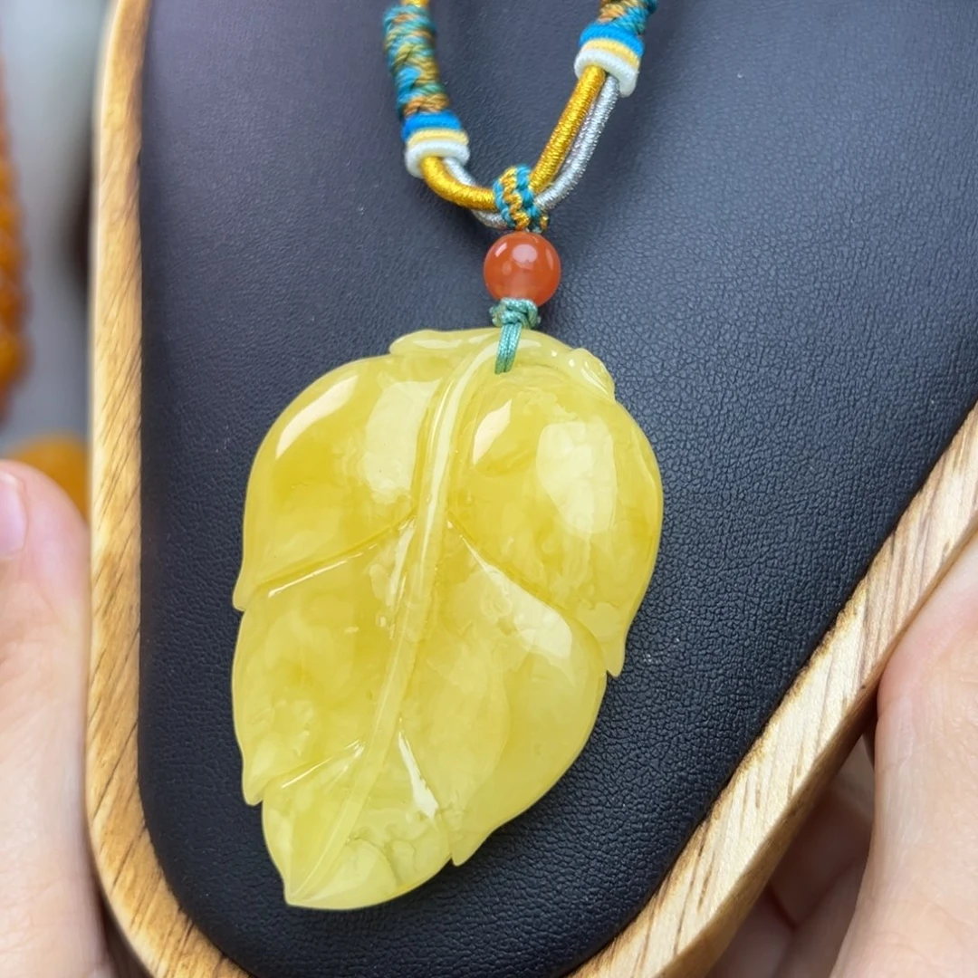 蜜蜡吊坠(赠链)未镶嵌