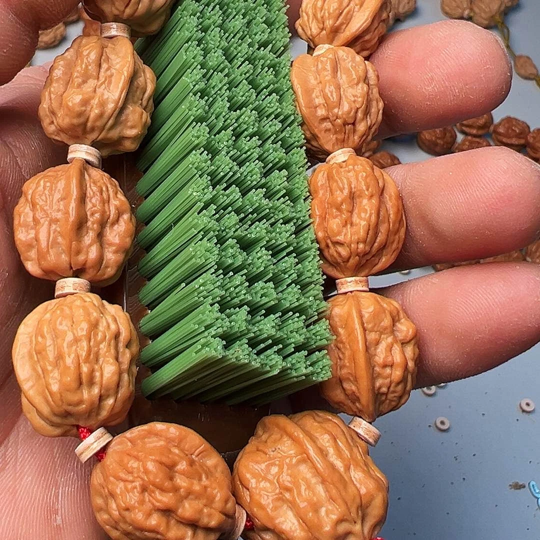 猴头核桃吊坠?****?金蟾大刷子