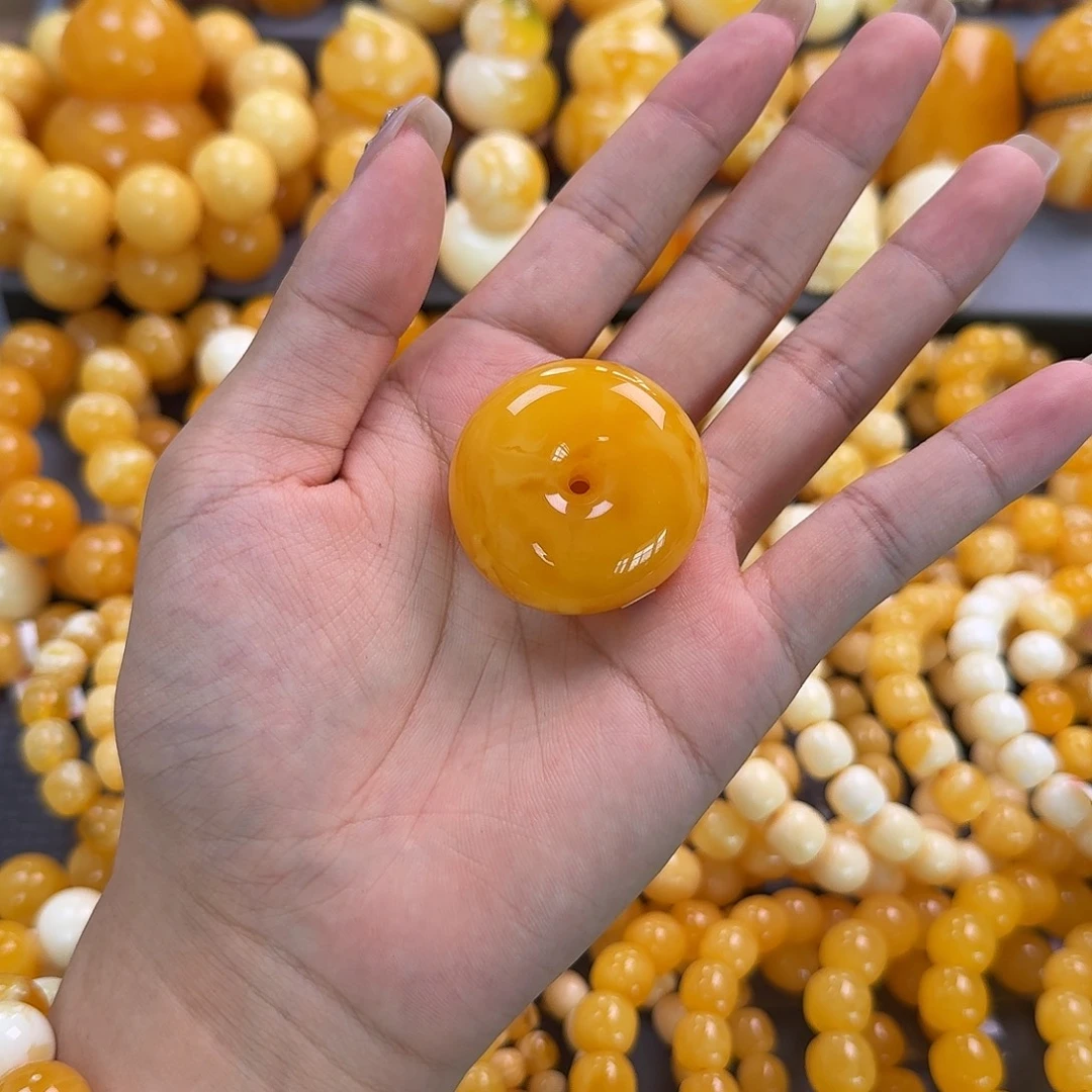 蜜蜡未镶嵌珠宝奇石