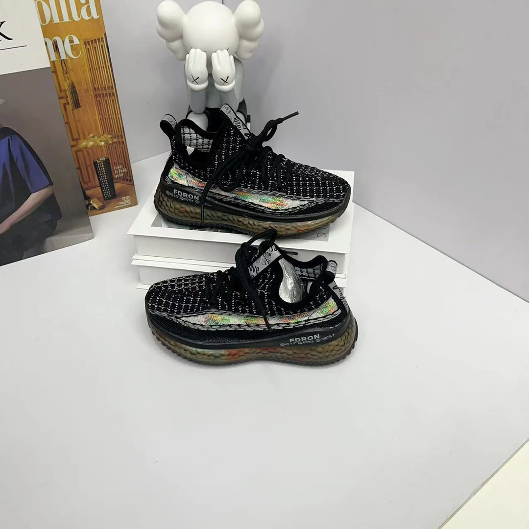 782春秋运动鞋飞织中大童网面透气减震女男回弹