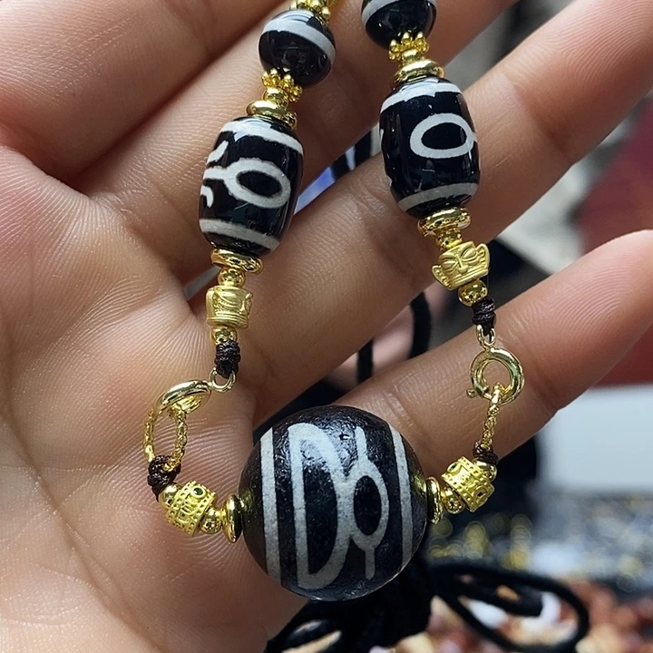 玛瑙/玉髓合金颈饰