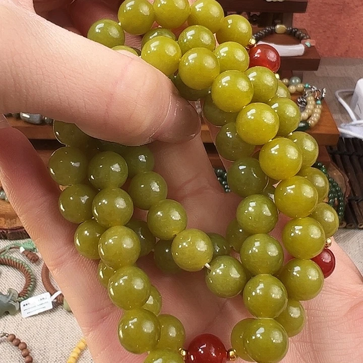 未镶嵌蛇纹石玉颈饰