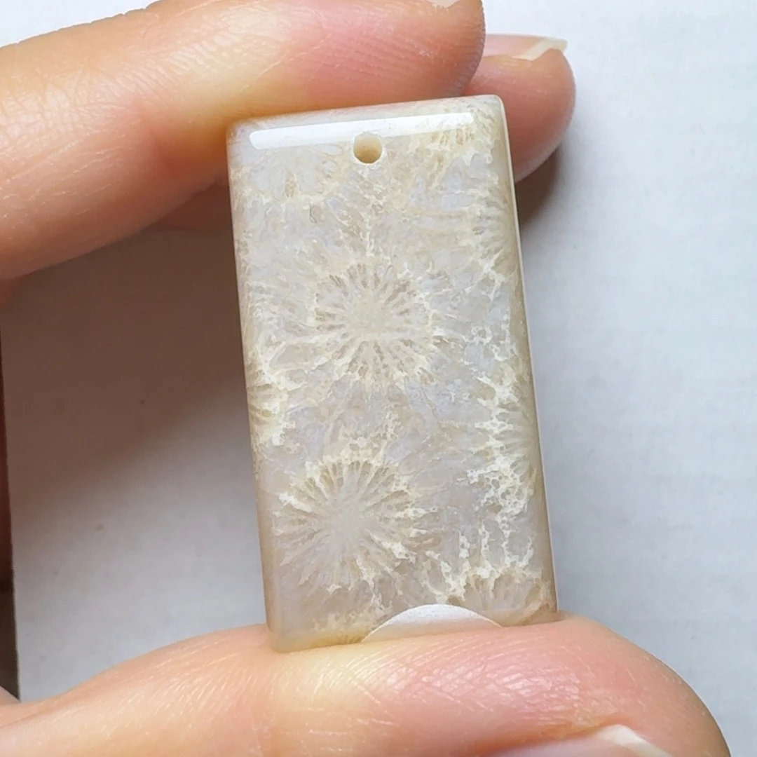 硅化玉冰透花花未镶嵌