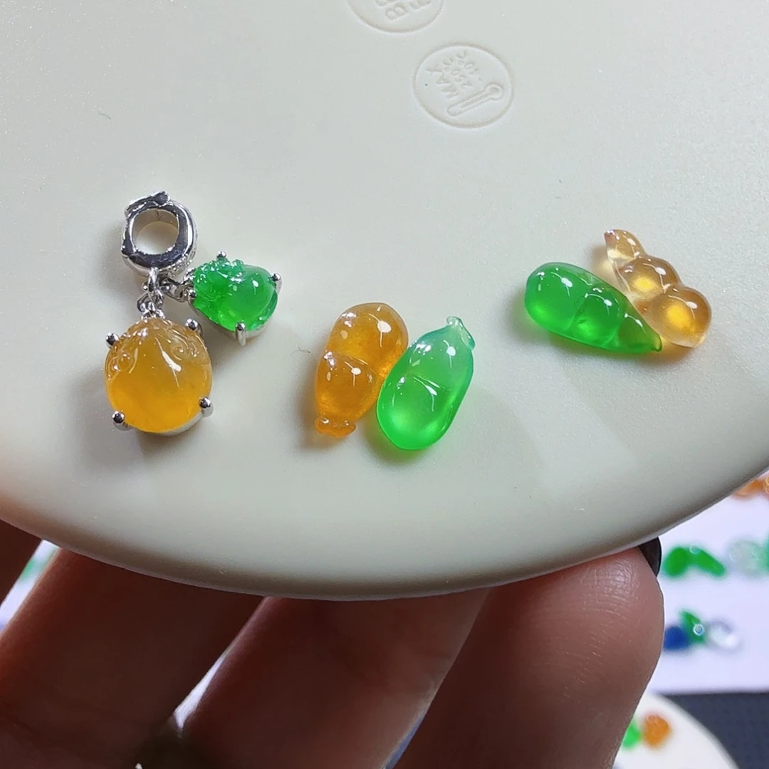 翡翠18K金镶嵌颈饰小滴流（不包含裸石）款式参考