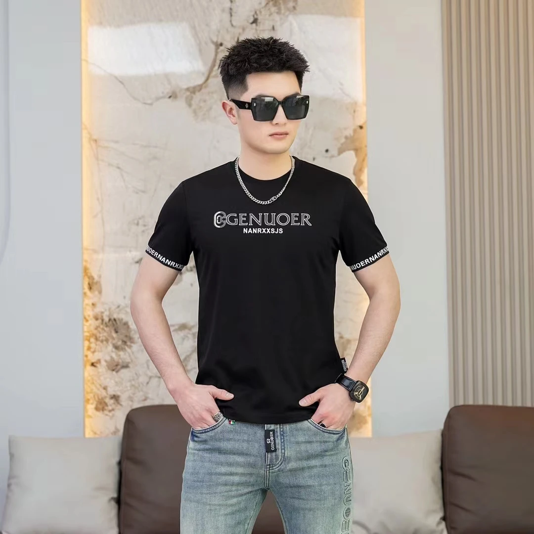 戈诺尔2025夏季短袖T恤圆领半袖衫男款黑色字母印花男士体恤