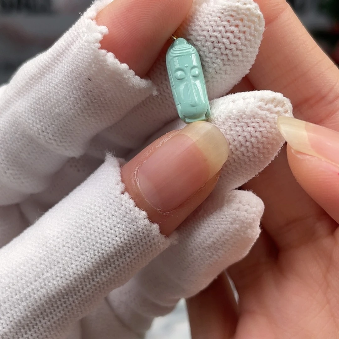 绿松石未镶嵌挂件