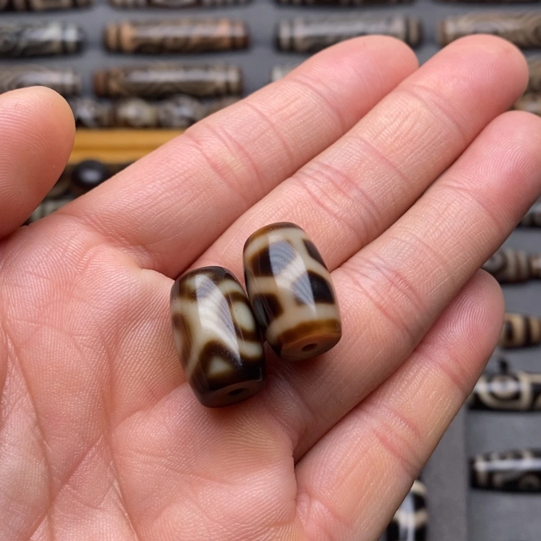 林***焰玛瑙/玉髓合金颈饰