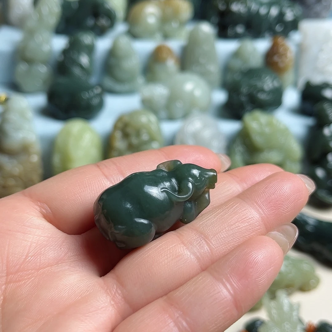 和田玉未镶嵌挂件