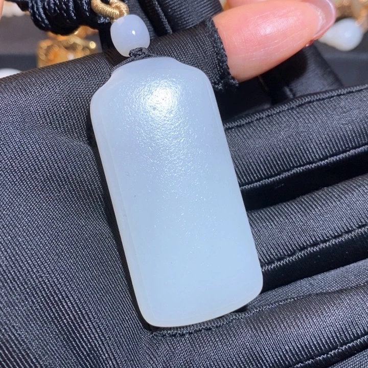 一***。未镶嵌手链和田玉