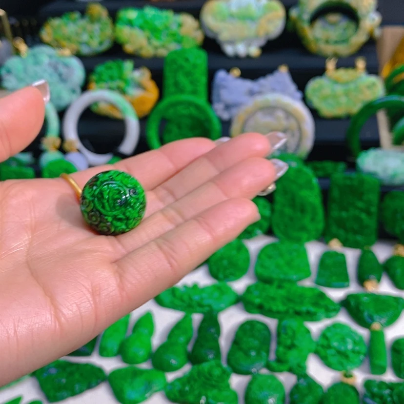 【闪购商品】翡翠颈饰未镶嵌花青单珠卡21mm