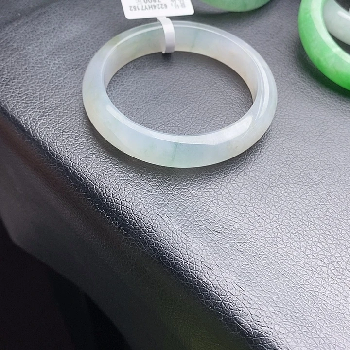 翡翠手镯未镶嵌57➕圈口