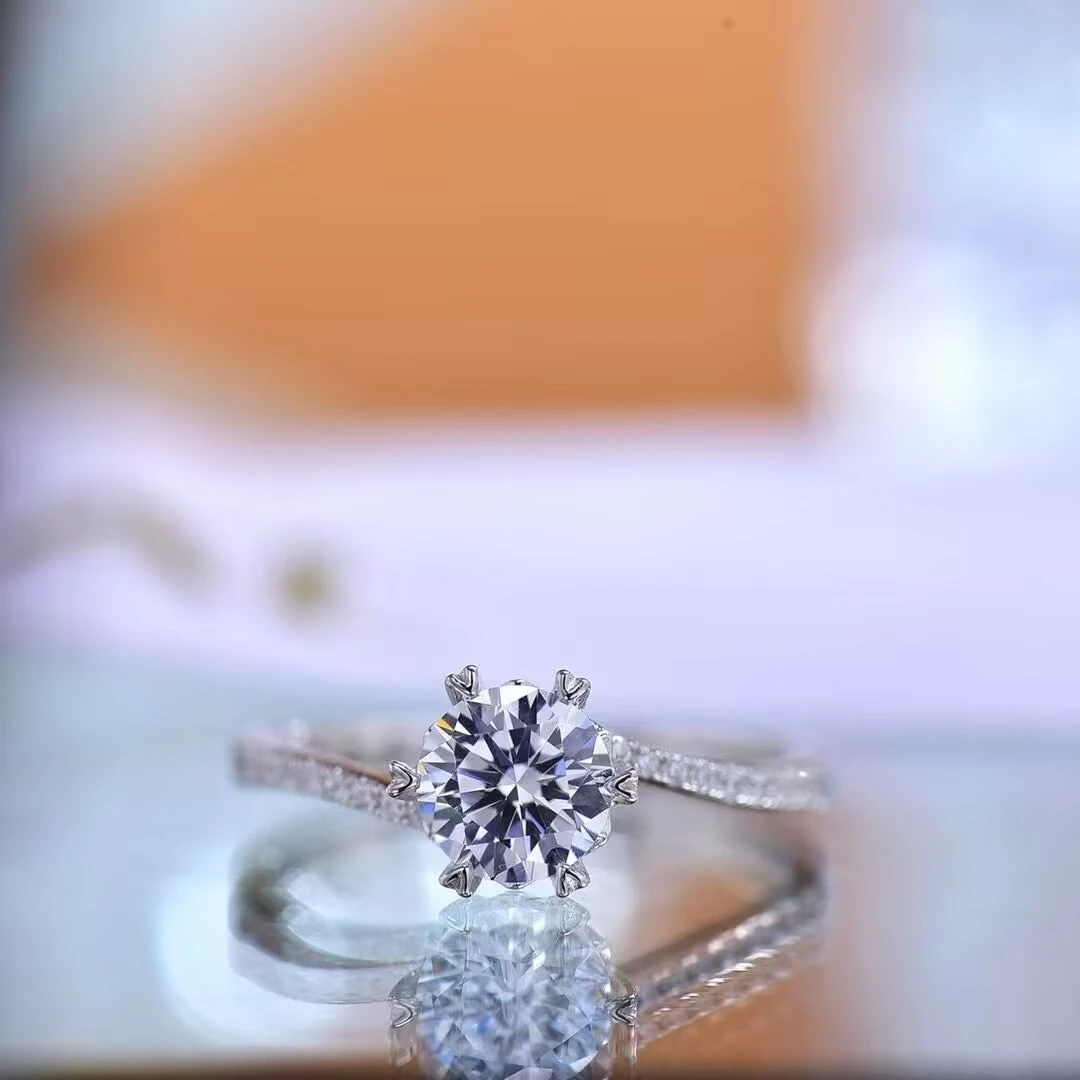 925银莫桑石戒指 （微镶扭臂雪花款）女士镶嵌银戒