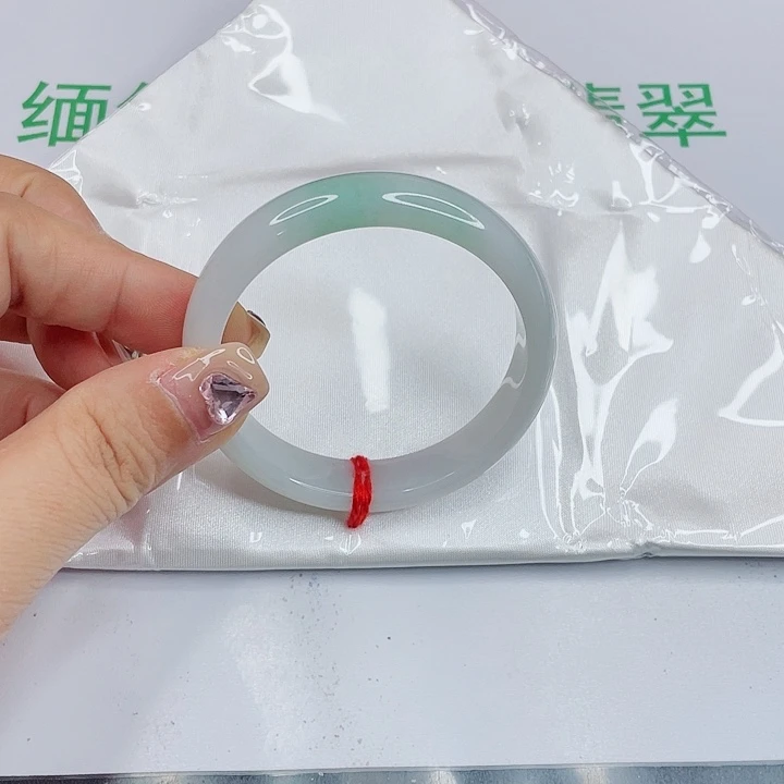 s***e未镶嵌手镯翡翠冰晴手镯