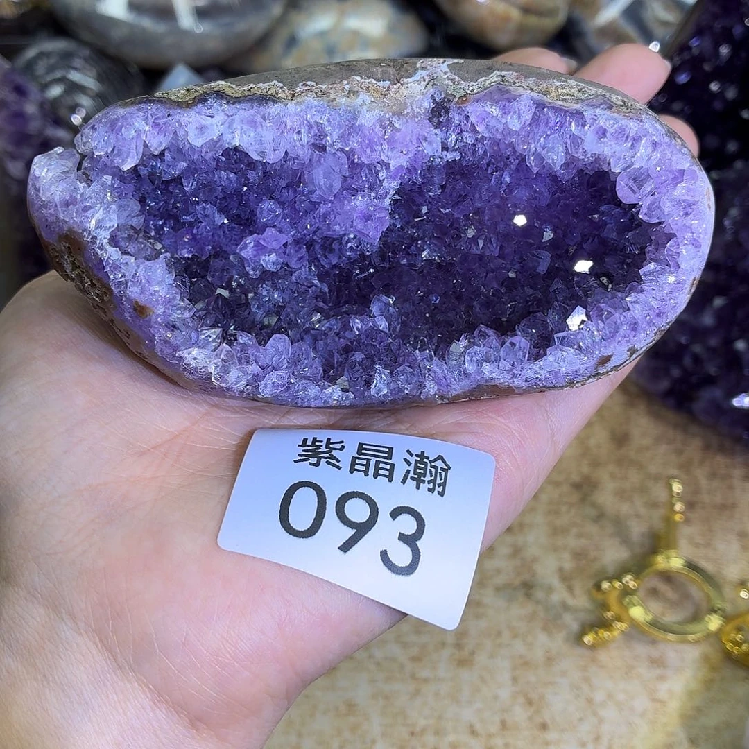 未镶嵌水晶大型摆件（非配饰）