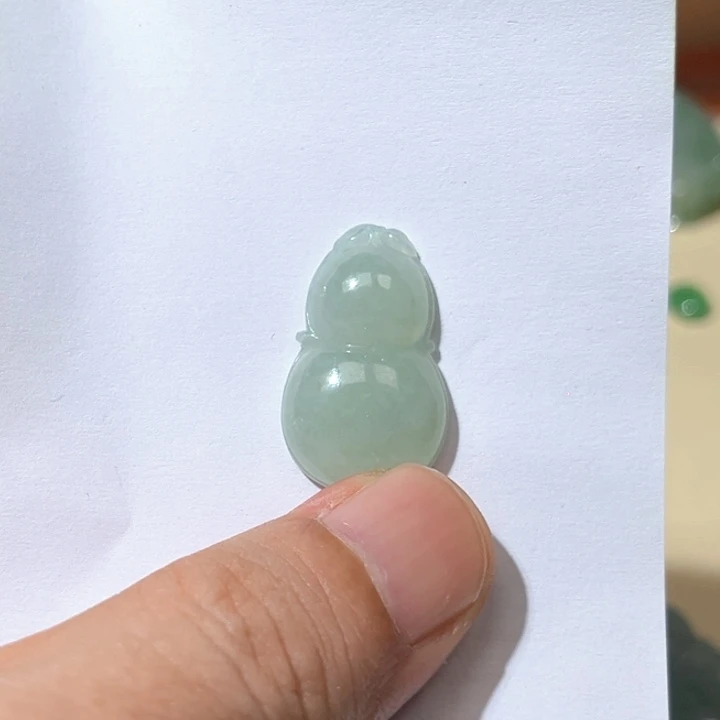翡翠未镶嵌颈饰天然A货翡翠葫芦吊坠